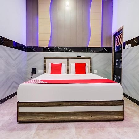 Oyo Flagship 83121 Hotel Rose Vip Saharanpur Ngoại thất bức ảnh