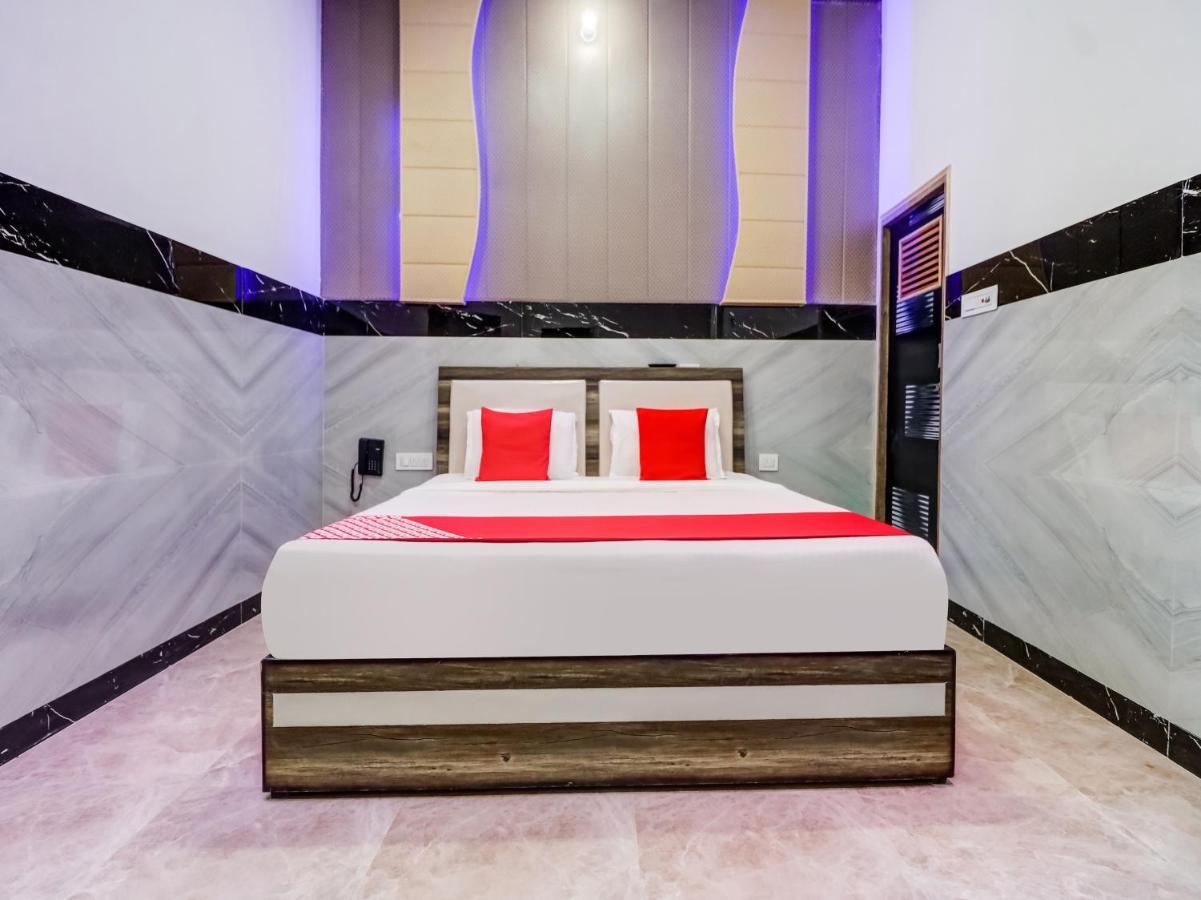 Oyo Flagship 83121 Hotel Rose Vip Saharanpur Ngoại thất bức ảnh