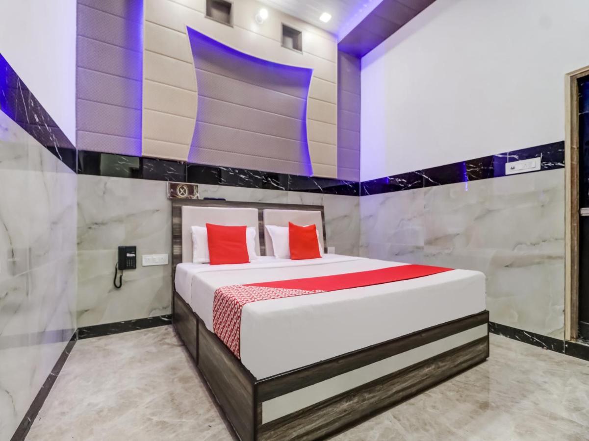 Oyo Flagship 83121 Hotel Rose Vip Saharanpur Ngoại thất bức ảnh
